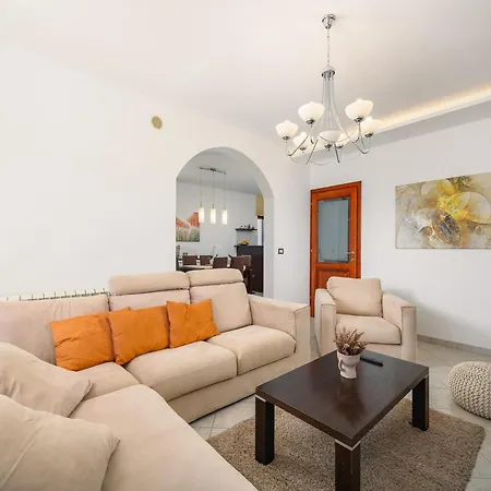Premium Silvia Ii With Private Pool Apartment Ferenci