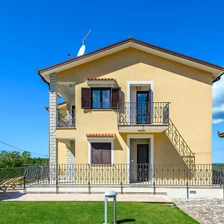 Apartment Premium Silvia Ii With Private Pool *