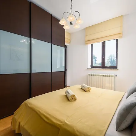 Premium Silvia Ii With Private Pool Apartment *